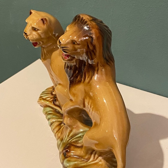 VINTAGE LUSTREWARE LION and LIONESS FIGURINE BRAZIL MCM - Picture 3 of 11